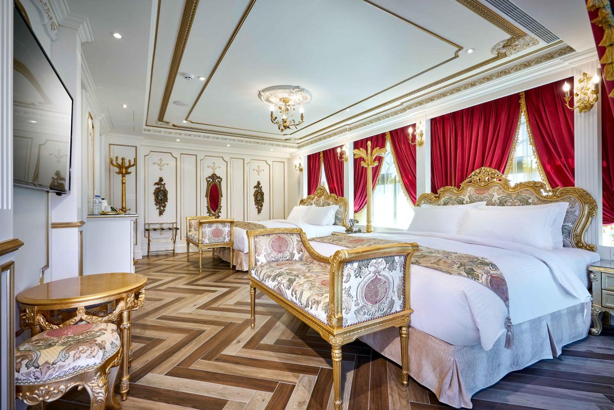 Sun Moon Lake Queen Castle Hotel 日月潭皇后古堡飯店 Jücsi Szoba fotó